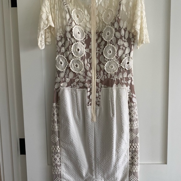 BEGUILE BY BYRON LARS SIZE 6 BEAUTIFUL CHARISSIMA WHITE BEIGE - Picture 5 of 14
